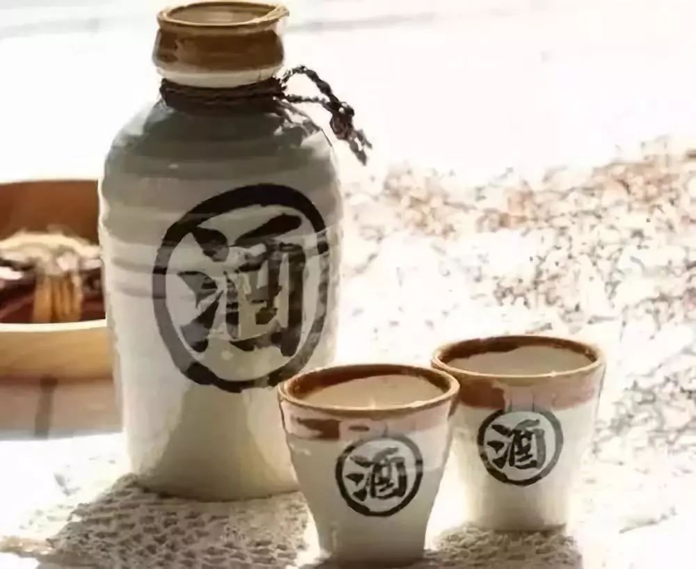 選購(gòu)白酒的技巧，茅臺(tái)白酒怎么鑒別真假？